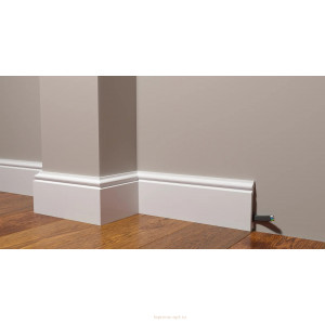 Напольный плинтус Decor Dizayn DD701