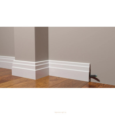 Напольный плинтус Decor Dizayn DD704