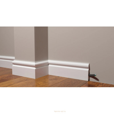 Напольный плинтус Decor Dizayn DD137