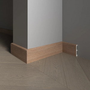 Напольный плинтус Decor Dizayn 706-90SH